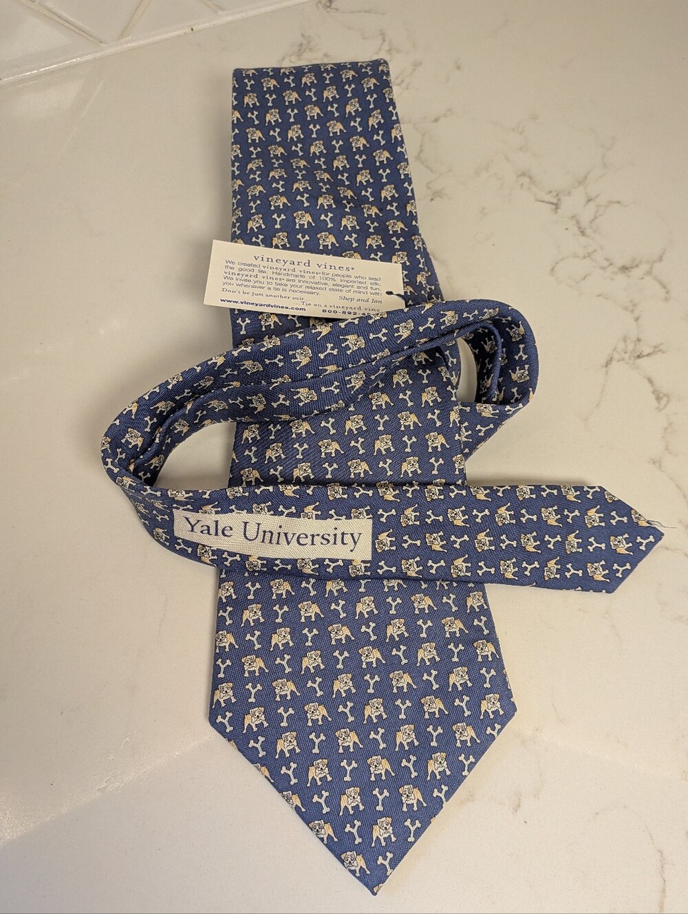 NWT Vineyard Vines Yale University Bulldog Necktie NCAA Collegiate  Preppy Ivy